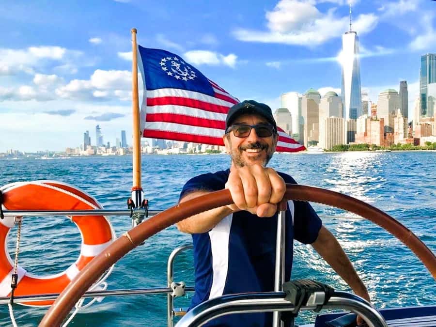 NYC: Private Champagne Sail to the Statue of Liberty - Approaching Ellis Island and Liberty Island: history you can see clearly