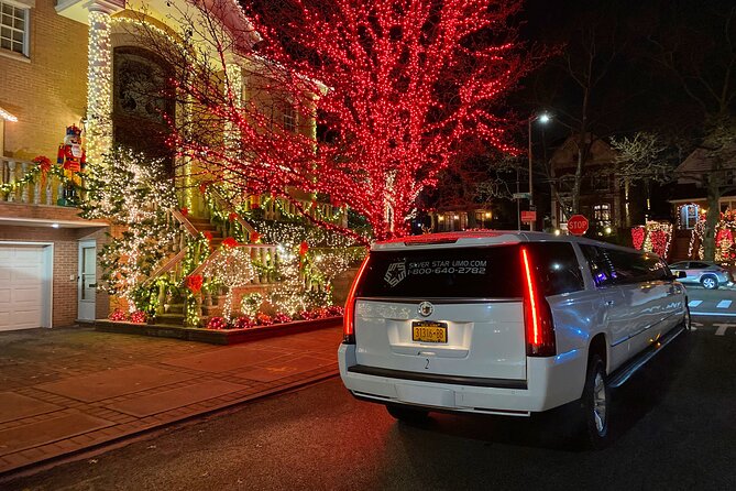 NYC Private Holiday Lights Tour - Choosing the right vehicle: SUV for up to five vs larger vans