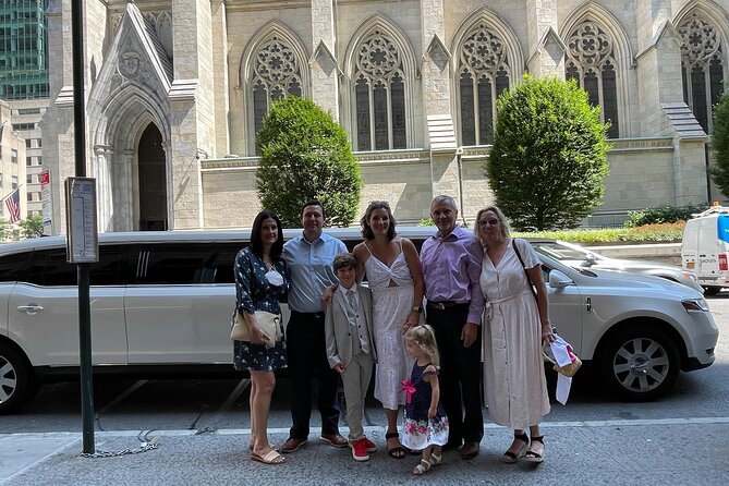 NYC Private Tour With Tour Guide-Stretch Limo, SUV Or Luxury Van - The guide experience: licensed guiding with multilingual support