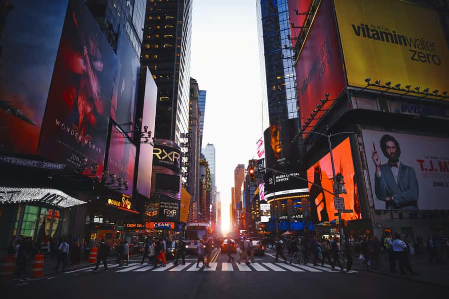NYC Private Walking Tour with Professional Guide - Start Where You Are: The Hotel Pickup and First-Minute Plan