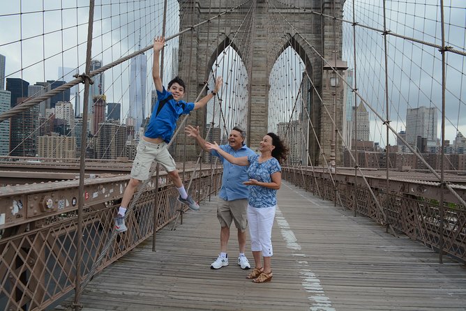 NYC Professional Photoshoot and Walking Tour with Private Guide - A 2-hour private photoshoot that starts like a tour, ends like a memory