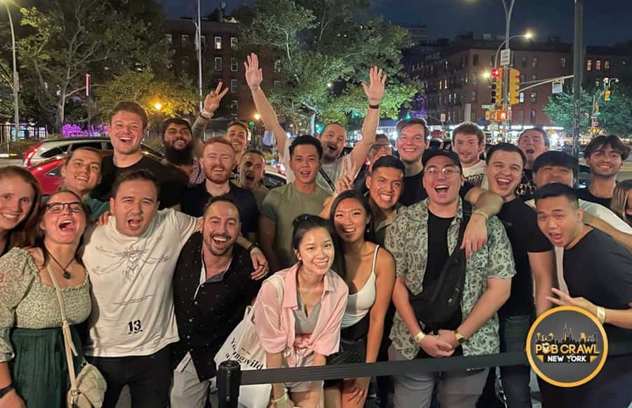 NYC Pub Crawl Experience - A 3-Hour Sprint Through the West Village Bar Scene