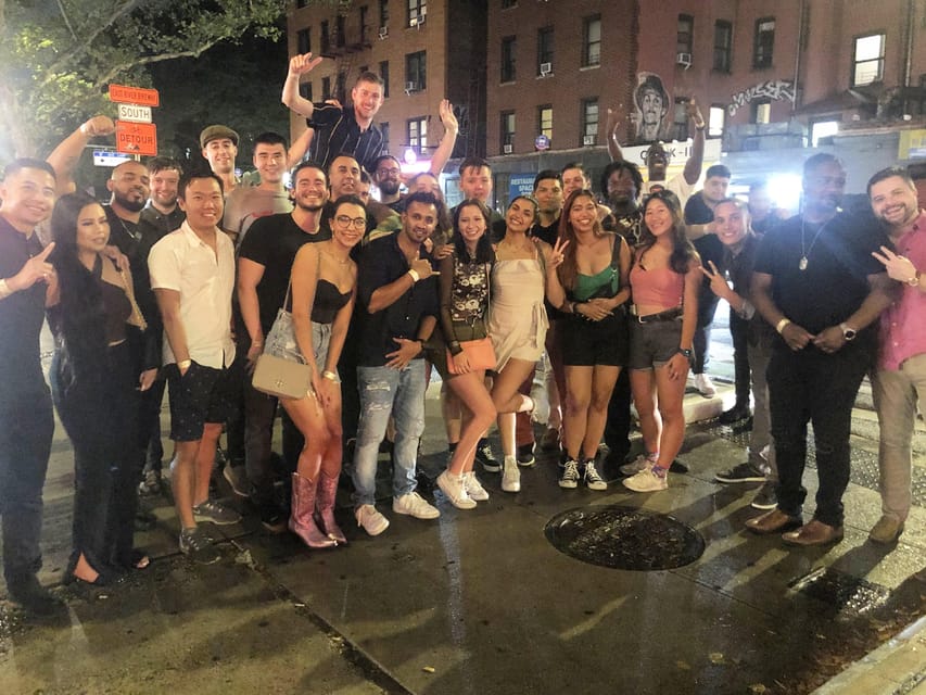 NYC Pub Crawl Experience - Your Hosts Make This Feel Like a Real Night Out