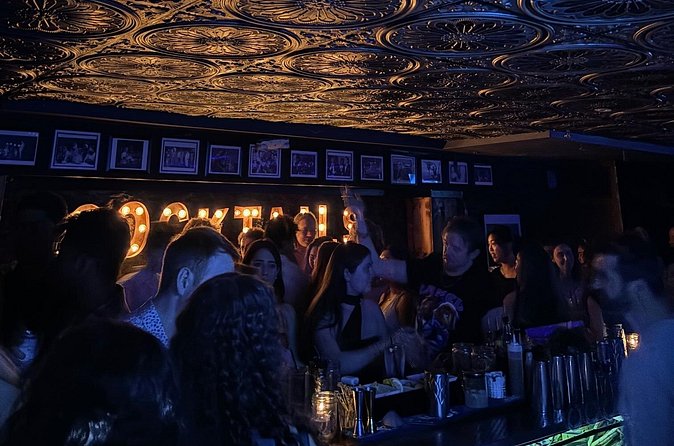 NYC Pub Crawl Tour - The ending at a nightclub: not just a last stop, a change of gears