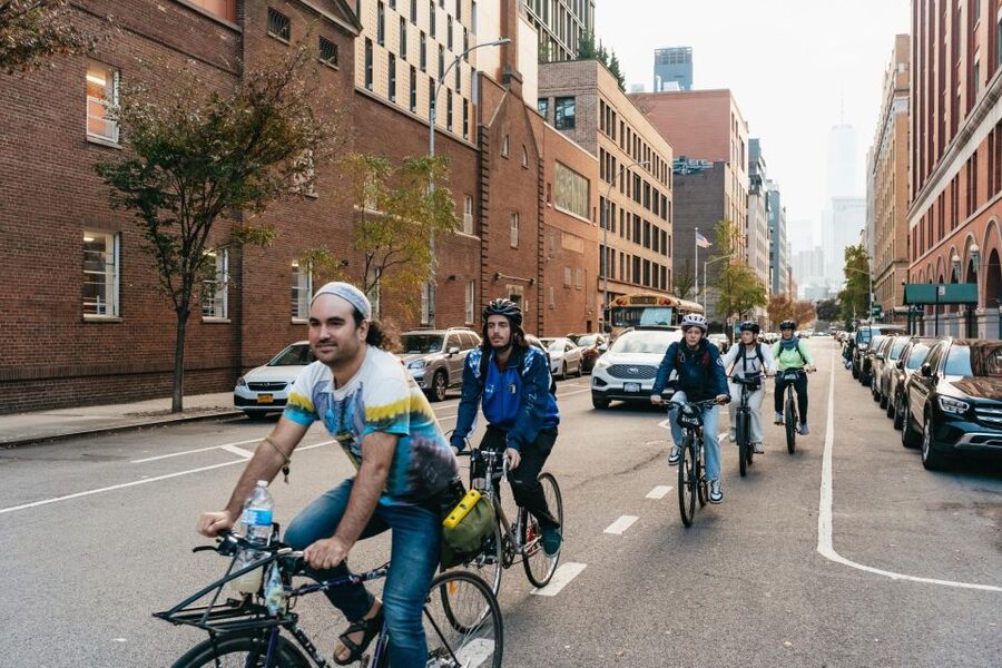 NYC: Radical and Weird History Bike Tour of Manhattan - Street-level safety from a real bike messenger approach