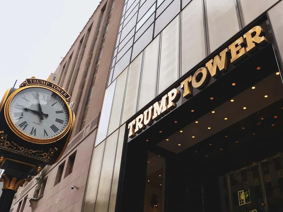 NYC: See 30+ Top Sights in One Day - Kids Join Free! - Wall Street to the NYSE Area: Skyscrapers, Symbols, and Major Photos