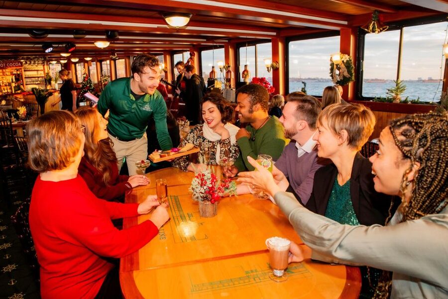 NYC: Sightseeing Holiday Cruise with Drink - Price and value: is $85 worth 90 minutes?