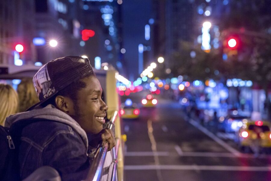 NYC: Sightseeing Night Tour by Open-Top Bus with Live Guide - Why the 7pm timing makes the views work