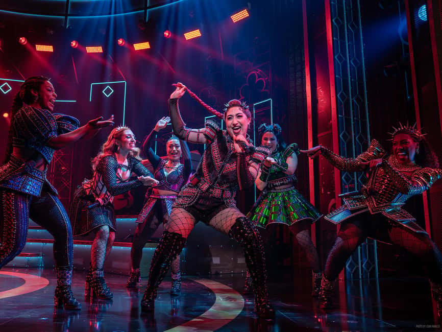 NYC: SIX the Musical on Broadway - Award-winning score: why the headlines matter