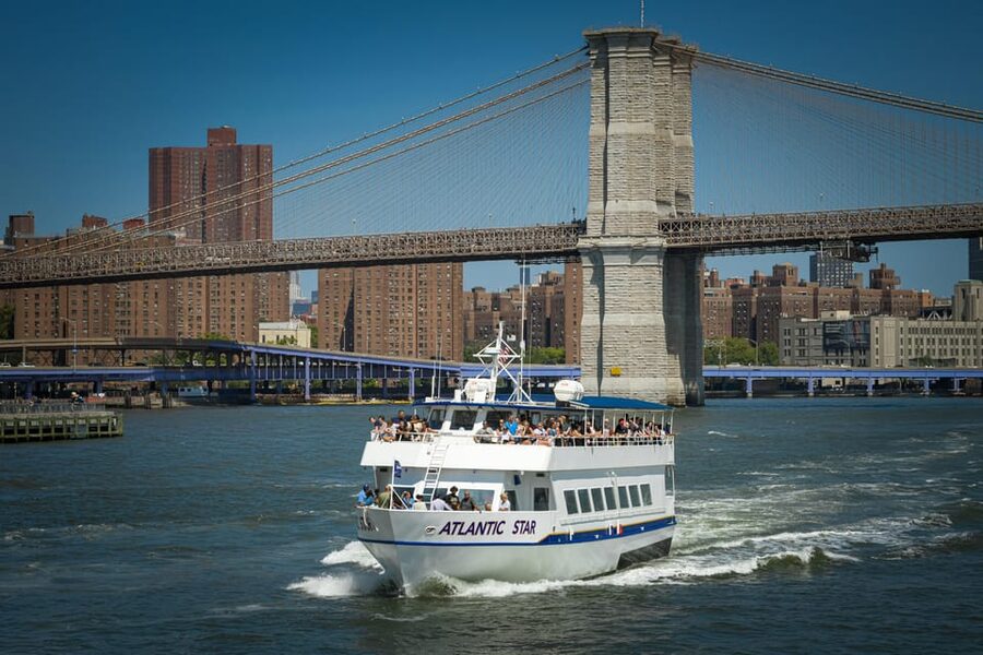 NYC: Starship Landmark 90 Minute Sightseeing Cruise - VIP upgrades: worth it for comfort and photo logistics
