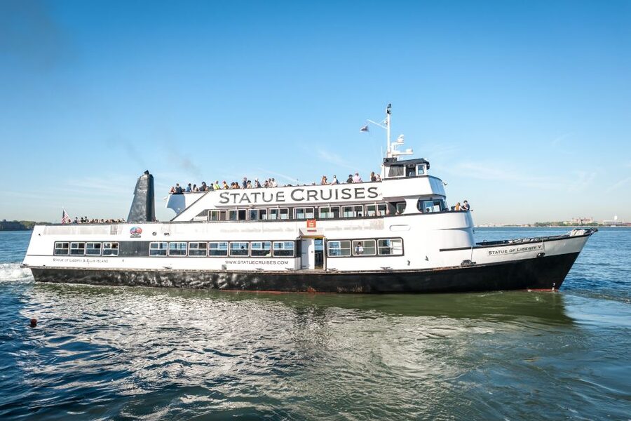 NYC: Statue of Liberty and Ellis Island Tour with Ferry - Ferry time to Liberty Island: Views plus real orientation