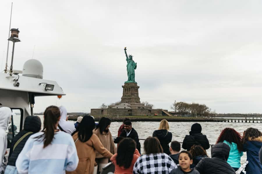 NYC: Statue of Liberty Express Skip-the-Box-Office Cruise - Who should book this express Statue of Liberty cruise?