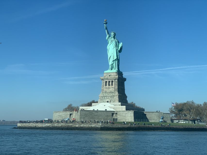 NYC: Statue of Liberty Guided Private Group or Family Tour - Meeting at Battery Park: Pier A Harbor House Setup