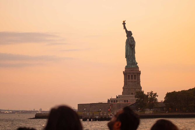 NYC Sunset Cruise Experience the City Twilight Magic - Pier 40 departure: the quickest way to get a good view
