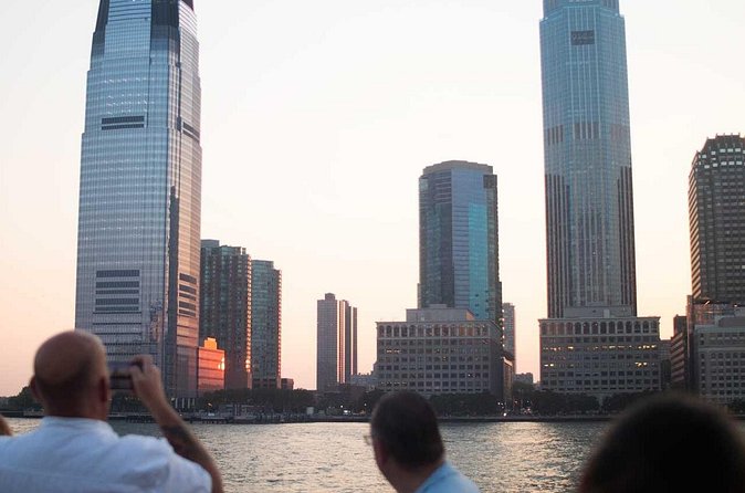 NYC Sunset Cruise Experience the City Twilight Magic - Ellis Island’s evening glow: seeing the gateway from afar