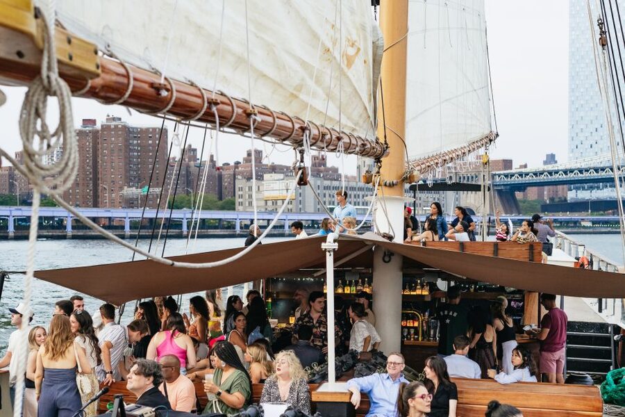NYC: Sunset Jazz Sail aboard the 'Clipper City' - Timing: golden hour to night lights, without the boring middle