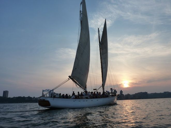 NYC: Sunset Sail Aboard Schooner Adirondack - A Hudson River Pier 62 Escape on a Classic Schooner