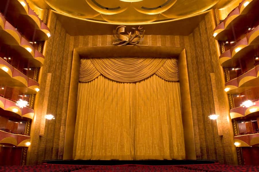 NYC: The Metropolitan Opera Tickets - What “Tradition and Innovation” Looks Like from Your Seat
