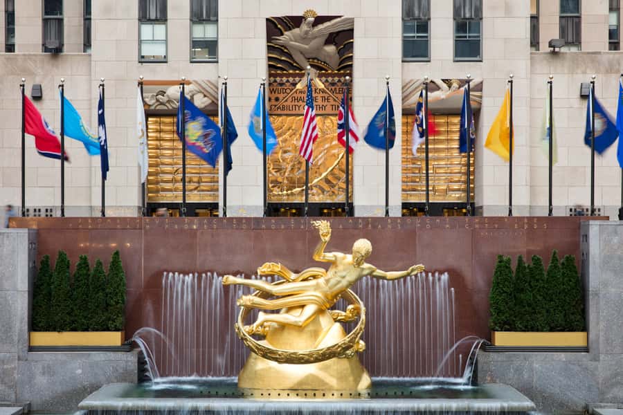 NYC: The Official Rock Center Tour - The Walking Loop: How the Guide Turns Landmark Confusion into Clarity