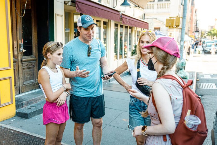 NYC: The Original Cupcake Tour of Greenwich Village - Finding the Triangle Memorial Meeting Point Without Stress