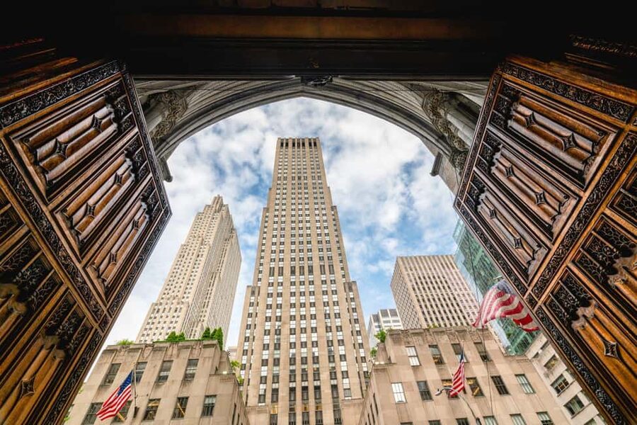 NYC: Top of the Rock & Optional Empire State Building Tour - Price and value: what $59 gets you in a 150-minute day
