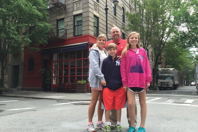 NYC TV & Movie Locations Bus Tour – Friends, Seinfeld & More - Key Things That Make This Tour Worth Your Time
