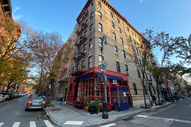 NYC TV & Movie Locations Bus Tour – Friends, Seinfeld & More - Photo Stops vs. Real Walking Time: The Trade-Off