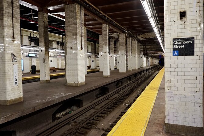 NYC Underground Subway Walking Tour - The Brooklyn Bridge Views, Then the Subway Changes Mode