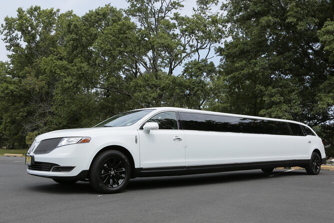 NYC VIP Private Luxury airport arrival ride by Stretch Limousine - Price and Value: How $149.50 Looks When You Compare Options
