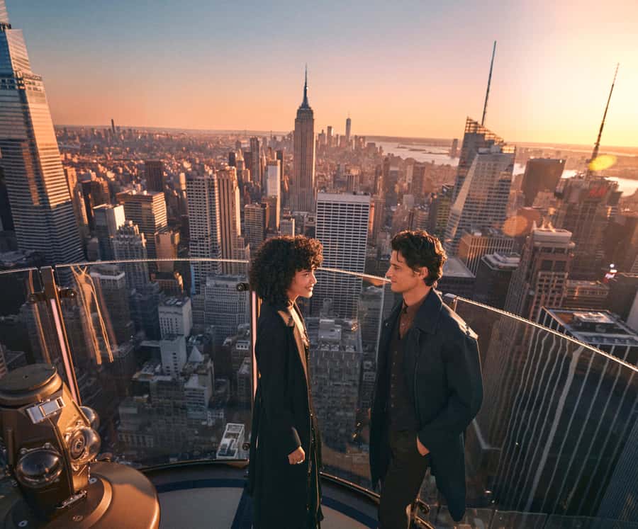 NYC: VIP Rockefeller Center Tour with Observation Deck Entry - Top of the Rock priority entry and exclusive elevator access