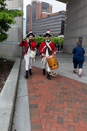 Philadelphia and Amish Country, 1-Day Tour from NYC - Comfort and value: why this one-day plan can make sense