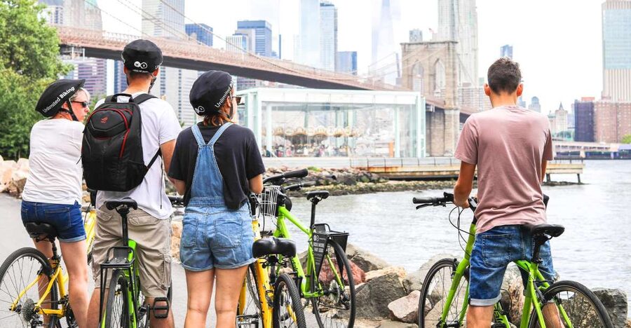 Private Brooklyn Bridge Bike Tour - The Brooklyn Bridge climb and photo tower stop