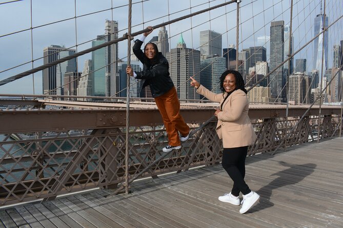 Private Brooklyn Bridge & DUMBO Photoshoot with Pro Photographer - Stop 1: Brooklyn Bridge photos that actually work