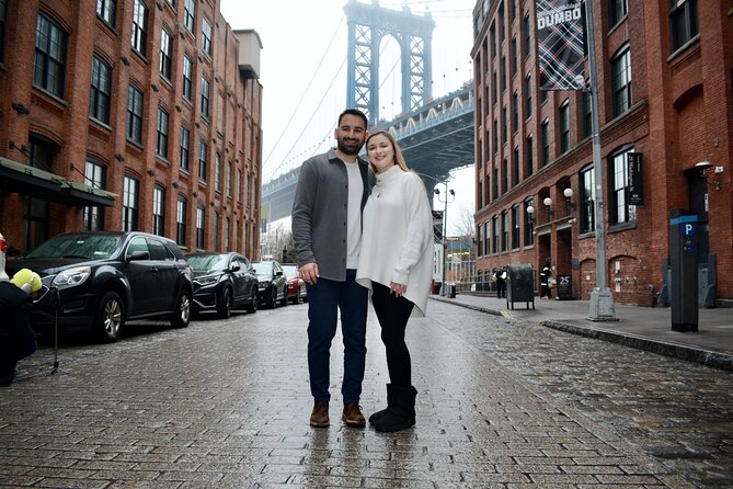 Private Brooklyn Bridge & DUMBO Photoshoot with Pro Photographer - How the hour stays smooth (and why that matters)