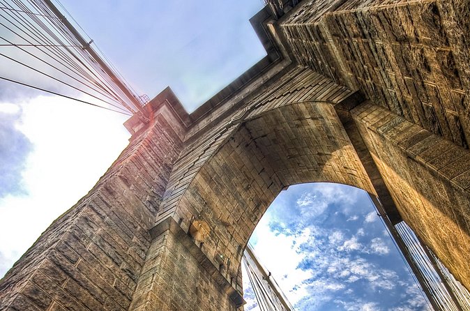 Private Brooklyn Bridge Tour with a Local - Stop 2: Walking the Brooklyn Bridge and Examining the Architecture Up Close
