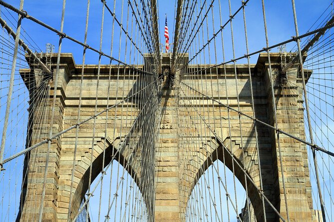 Private Brooklyn Bridge Tour with a Local - Why This Tour Is a Better Choice Than a Random Self-Guided Stroll