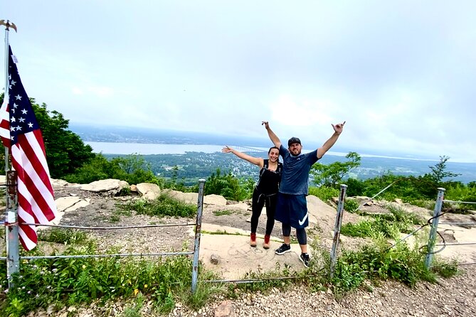 Private Hike/Wineries/Walkway Over the Hudson/1 night Hotel - Price and pacing: what you get for $1,220 per person