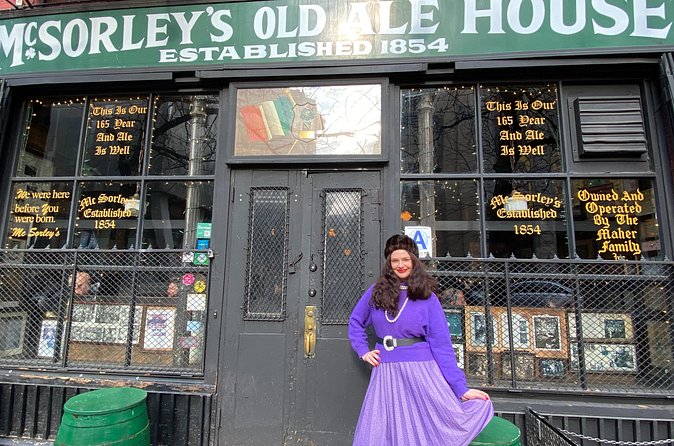 Private Marvelous Mrs. Maisel Sites Guided Tour - Old Town Bar: Another Show-Familiar Set Piece, With a Fast Photo Window