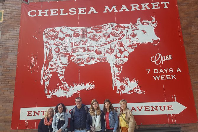 Private Meatpacking District, Chelsea Market, and The Highline Walking Tour - Chelsea Market start: from a Nabisco factory to snack time