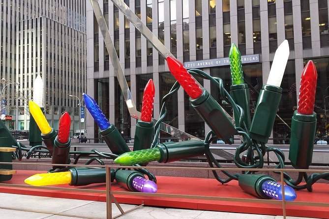 Private New York City Christmas Walking Tour - Rockefeller Center: tree, rink, and the holiday story behind it