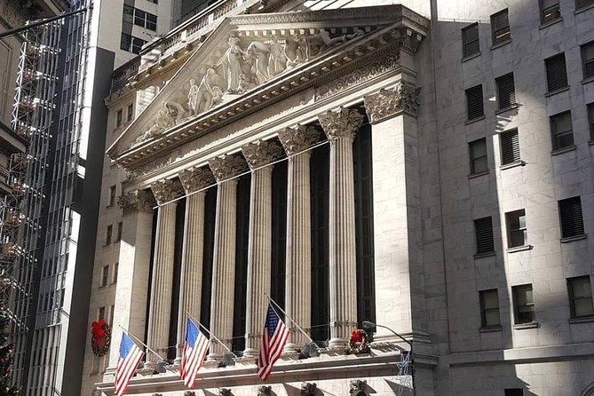 Private New York City Historic Downtown and Wall Street Walking Tour Including 911 Memorial - SeaGlass Carousel Views: Harbor Air, Statue of Liberty, and Ellis Island Stories