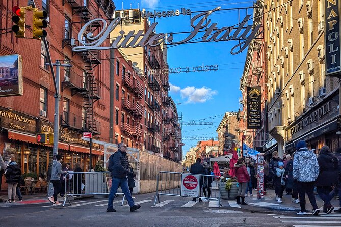 Private NEW YORK CITY Walking Tour - Enjoy NYC Like A Local - Rockefeller Center, St. Patrick’s, and Luxury Facades