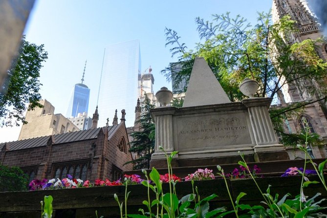 Private New York Tour: Footsteps of Alexander Hamilton - Trinity Church Cemetery and Mausoleum: Hamilton’s Burial and Family Tomb