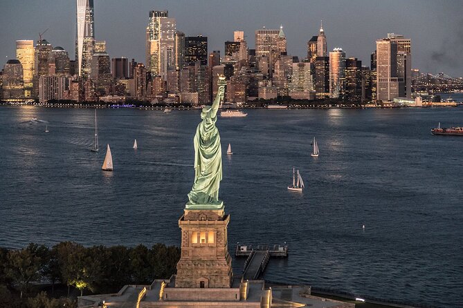 Private Romantic NYC Helicopter Scenic Charter with Champagne - Champagne toast in the sky: what it really means