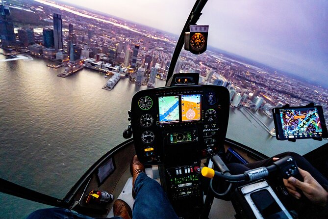 Private Romantic NYC Helicopter Scenic Charter with Champagne - Price and value: what $4,465 buys you (and what it doesn’t)