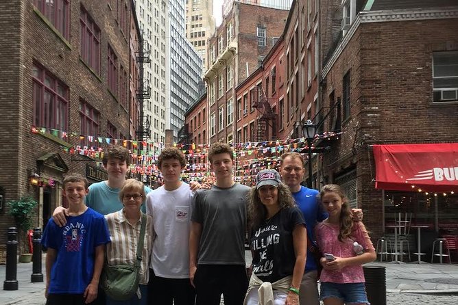 Private September 11 Memorial, Downtown Wall Street Tour - Stone Street and the New Amsterdam-to-New York Connection
