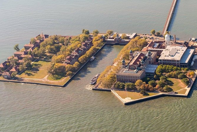 Private Statue of Liberty and Ellis Island Tour - Security screenings, lockers, and the rules that affect your comfort