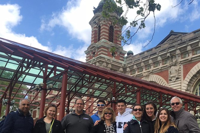Private Statue of Liberty and Ellis Island Tour - Timing across Liberty and Ellis: how to avoid rushing or wasting time