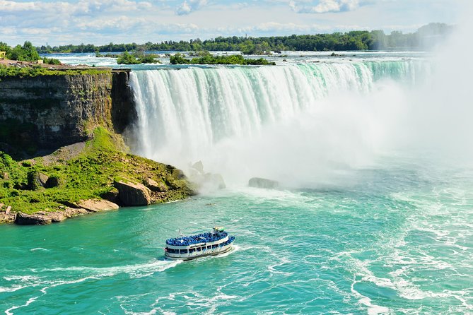 Private Tour: Niagara Falls Day Trip from New York City - En route breaks: New Jersey, Pennsylvania, and the Poconos on the way to Niagara