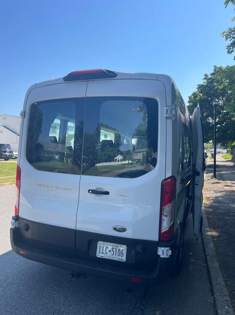 Private Transfer: Newark Airport to Manhattan Up to 10pax - Spotting Your Driver Fast: WhatsApp and Pickup-Point Clarity